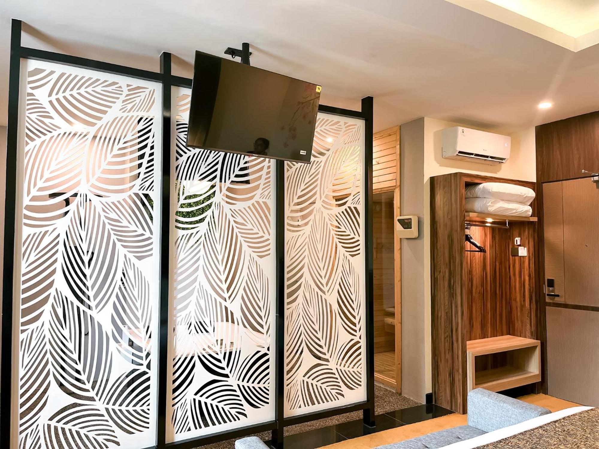 Oak Tree Urban Hotel Jakarta Exterior photo