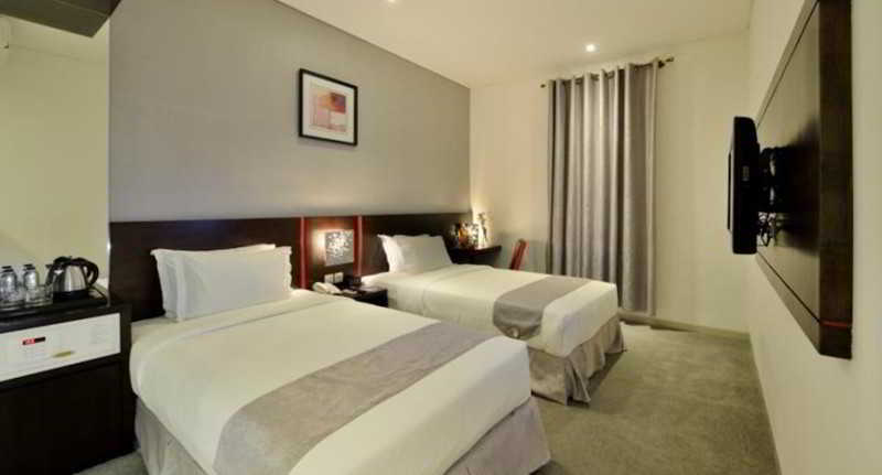 Oak Tree Urban Hotel Jakarta Exterior photo